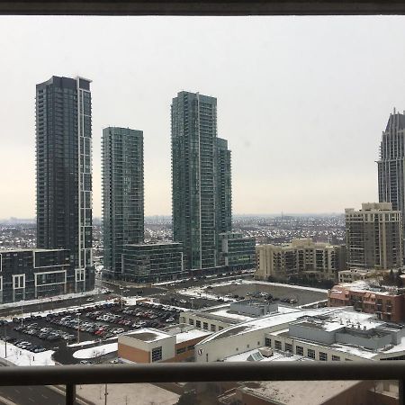 Maplewood Suites - Square One Mississauga Esterno foto