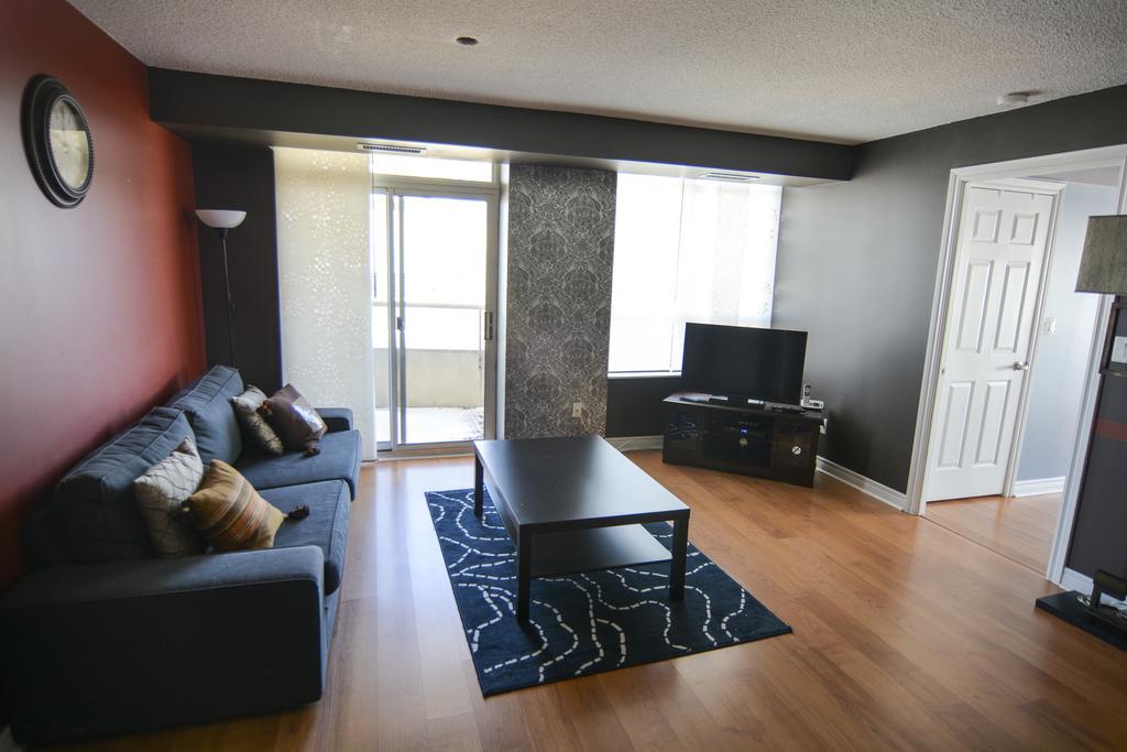 Maplewood Suites - Square One Mississauga Camera foto