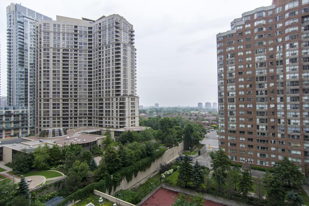 Maplewood Suites - Square One Mississauga Camera foto
