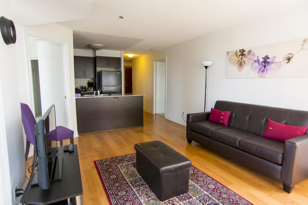 Maplewood Suites - Square One Mississauga Camera foto