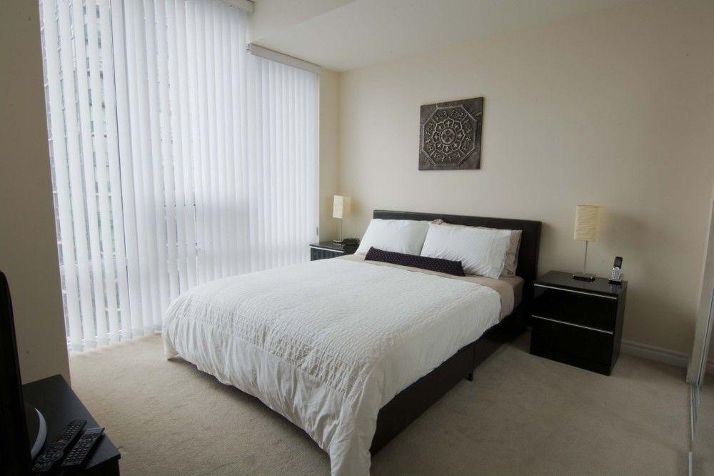 Maplewood Suites - Square One Mississauga Esterno foto